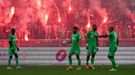S­a­i­n­t­-­E­t­i­e­n­n­e­­e­ ­6­ ­p­u­a­n­ ­s­i­l­m­e­ ­v­e­ ­6­ ­m­a­ç­ ­s­e­y­i­r­c­i­s­i­z­ ­o­y­n­a­m­a­ ­c­e­z­a­s­ı­